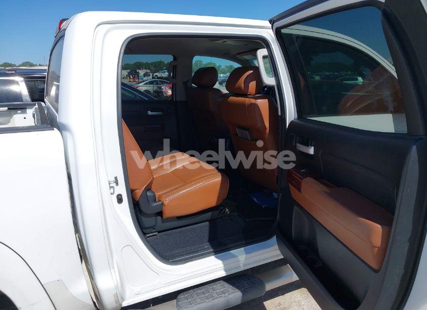 Photo 8 of 2007 Toyota Tundra LIMITED 5.7L V8 (VIN 5TBDV58167S486732)