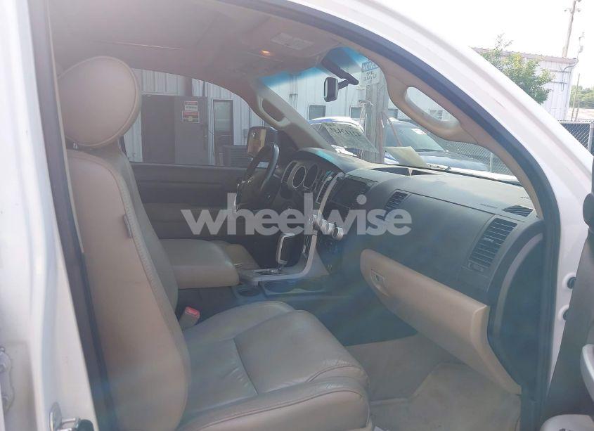 Photo 5 of 2007 Toyota Tundra LIMITED 5.7L V8 (VIN 5TBDV58167S488187)