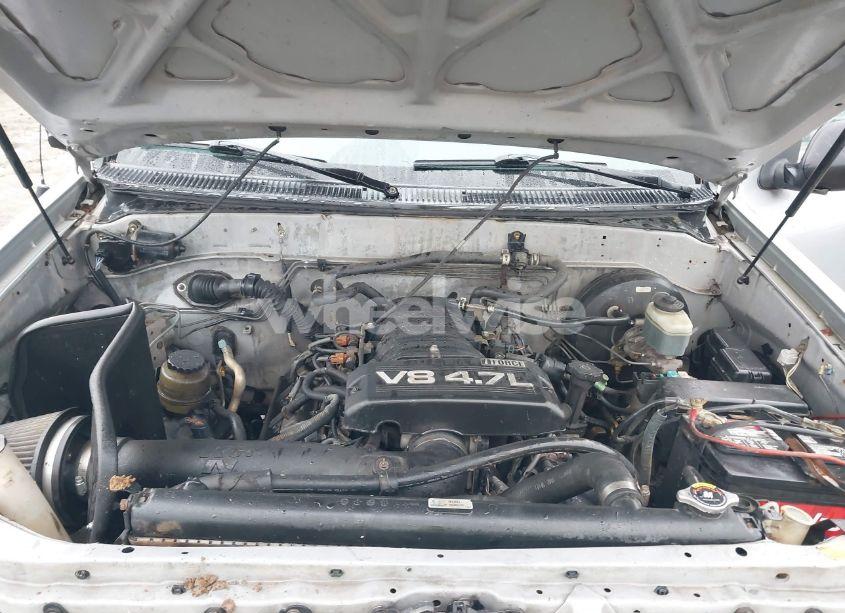 Photo 10 of 2005 Toyota Tundra SR5 V8 (VIN 5TBET34105S472441)