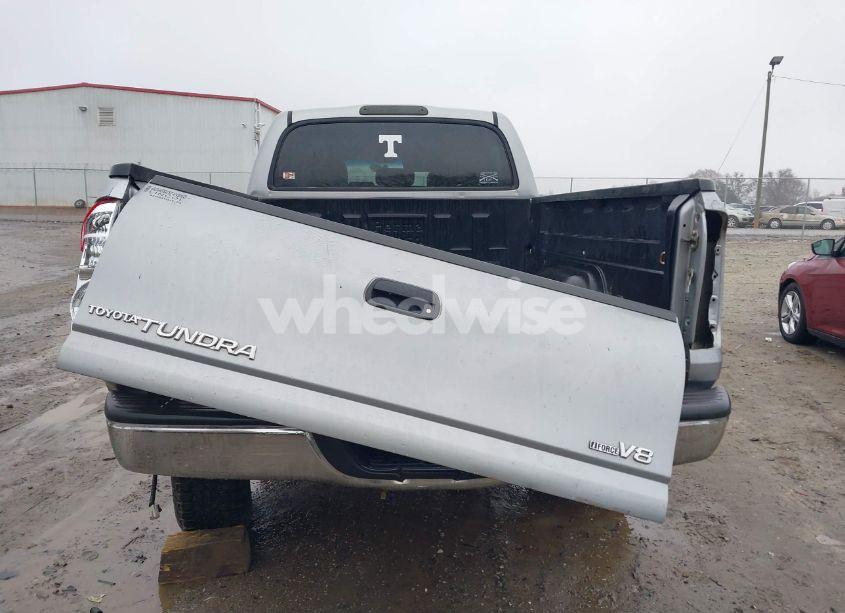 Photo 16 of 2005 Toyota Tundra SR5 V8 (VIN 5TBET34105S472441)