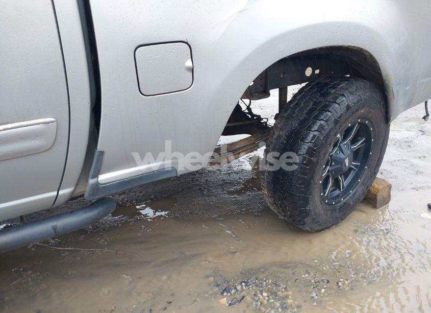 Photo 17 of 2005 Toyota Tundra SR5 V8 (VIN 5TBET34105S472441)