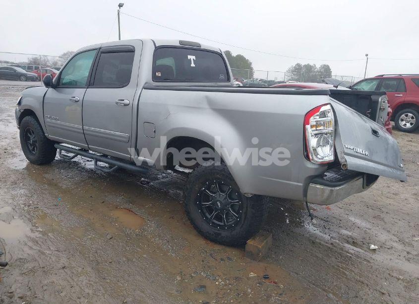 Photo 3 of 2005 Toyota Tundra SR5 V8 (VIN 5TBET34105S472441)