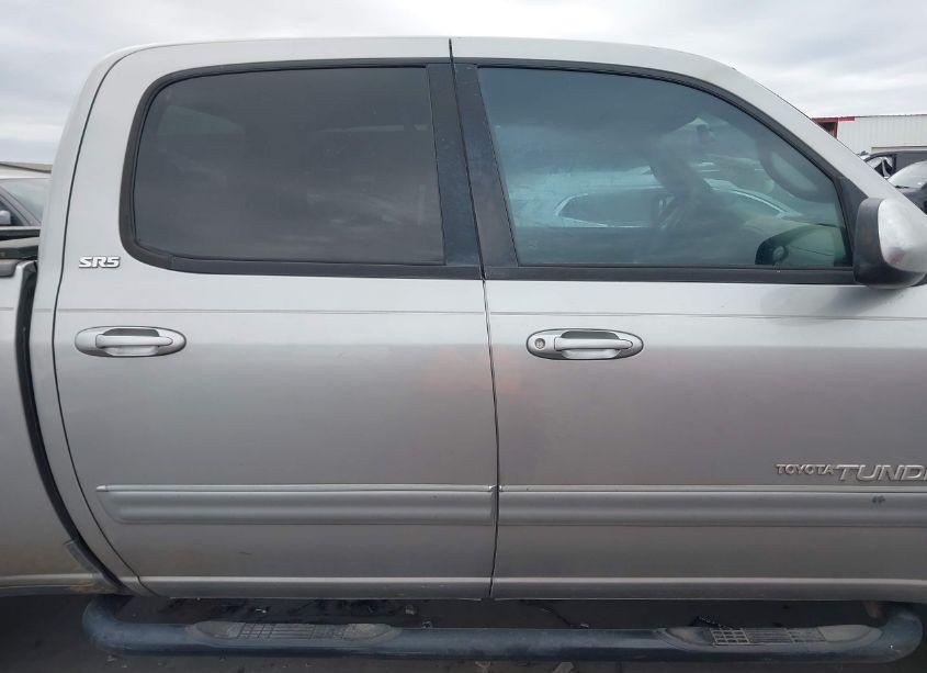 Photo 13 of 2005 Toyota Tundra SR5 V8 (VIN 5TBET34105S489661)