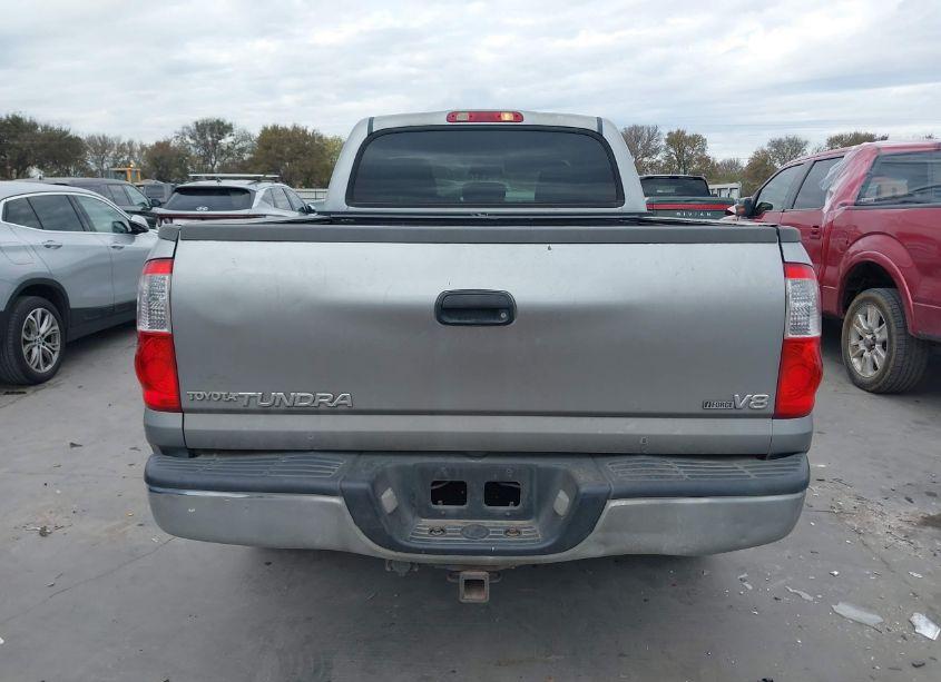 Photo 16 of 2005 Toyota Tundra SR5 V8 (VIN 5TBET34105S489661)