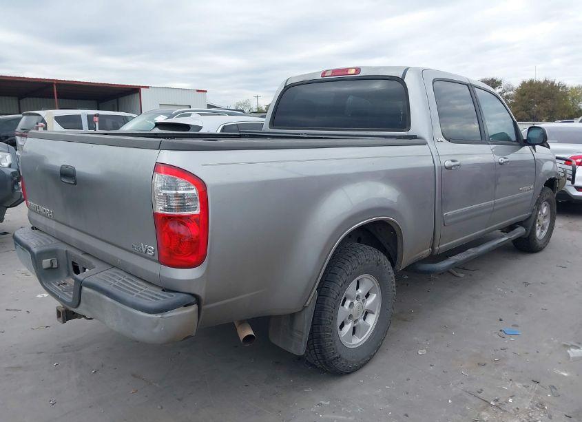 Photo 4 of 2005 Toyota Tundra SR5 V8 (VIN 5TBET34105S489661)