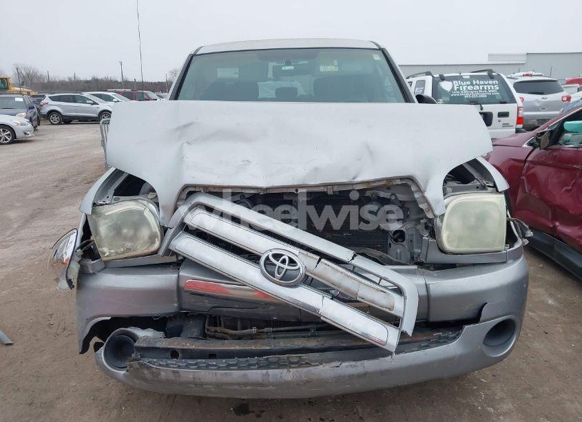 Photo 12 of 2006 Toyota Tundra SR5 V8 (VIN 5TBET34106S502796)