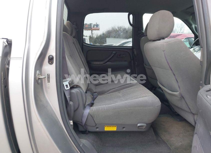 Photo 8 of 2006 Toyota Tundra SR5 V8 (VIN 5TBET34106S502796)