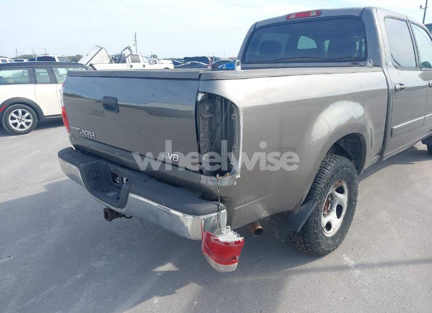 Photo 6 of 2006 Toyota Tundra SR5 V8 (VIN 5TBET34106S525821)