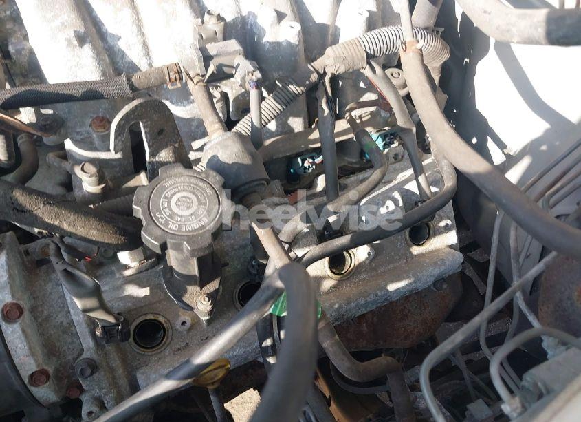 Photo 13 of 2004 Toyota Tundra SR5 V8 (VIN 5TBET34114S436871)