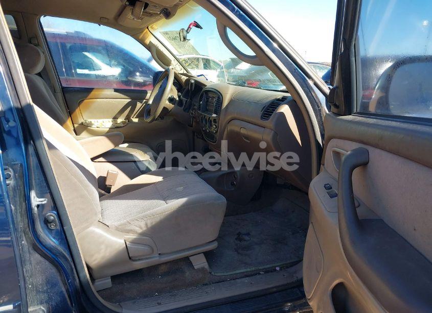 Photo 5 of 2004 Toyota Tundra SR5 V8 (VIN 5TBET34114S449166)