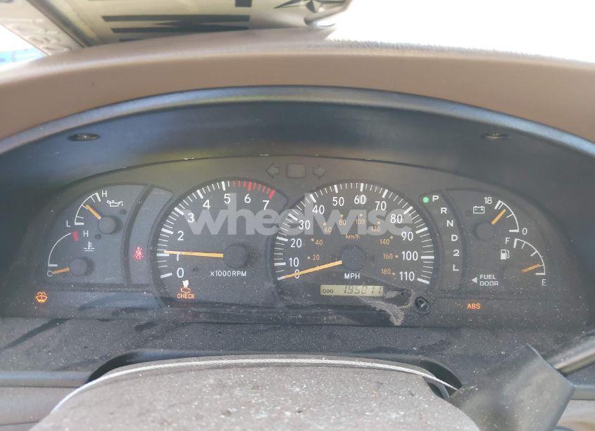 Photo 7 of 2004 Toyota Tundra SR5 V8 (VIN 5TBET34114S449166)