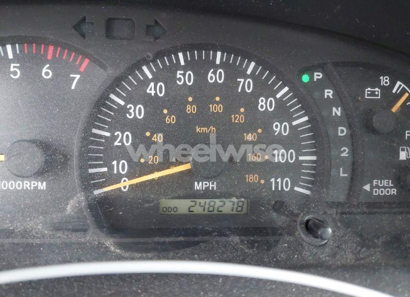 Photo 7 of 2004 Toyota Tundra SR5 V8 (VIN 5TBET34114S455100)