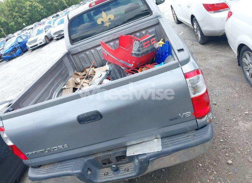 Photo 16 of 2005 Toyota Tundra SR5 V8 (VIN 5TBET34115S466423)