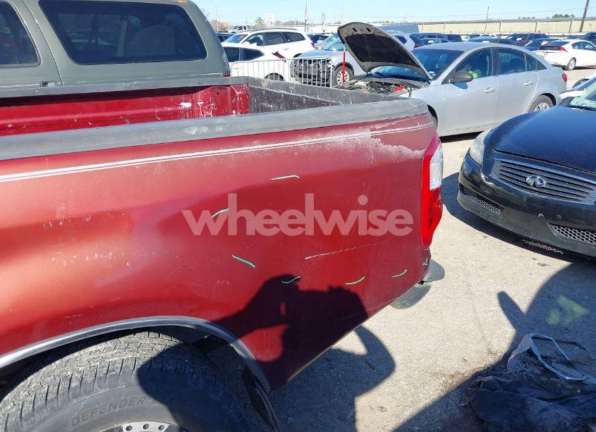 Photo 6 of 2005 Toyota Tundra SR5 V8 (VIN 5TBET34115S482461)