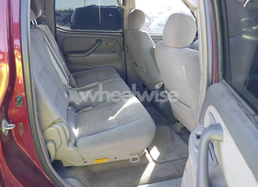 Photo 8 of 2005 Toyota Tundra SR5 V8 (VIN 5TBET34115S482461)