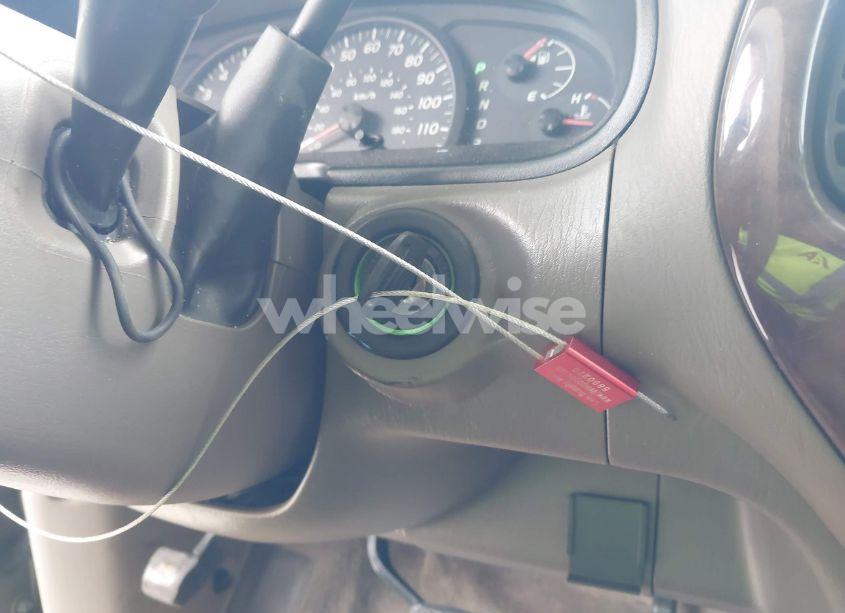 Photo 11 of 2005 Toyota Tundra SR5 V8 (VIN 5TBET34115S494061)