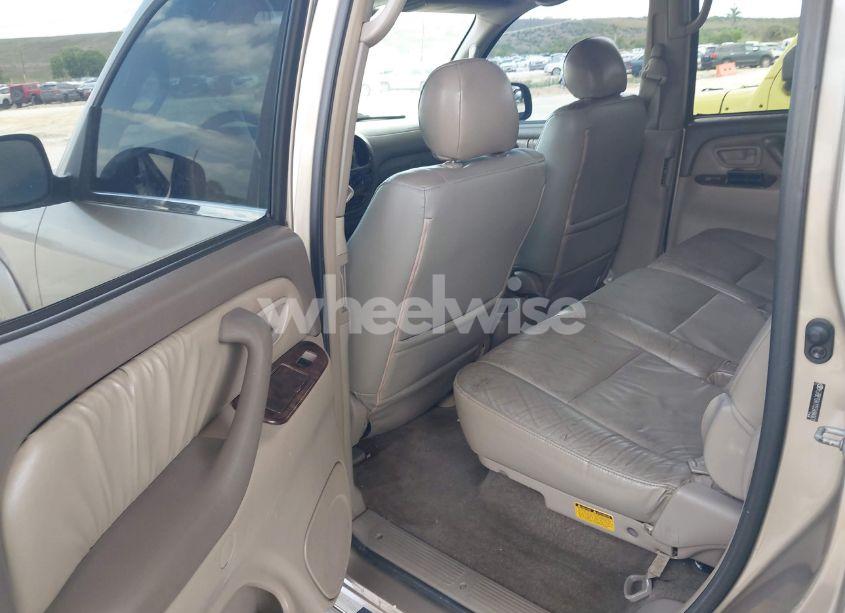 Photo 8 of 2005 Toyota Tundra SR5 V8 (VIN 5TBET34115S494061)