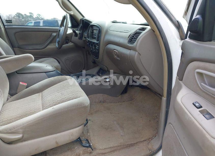 Photo 5 of 2006 Toyota Tundra SR5 V8 (VIN 5TBET34116S516755)