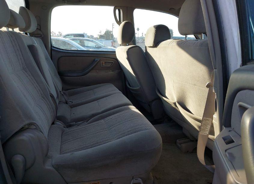 Photo 8 of 2006 Toyota Tundra SR5 V8 (VIN 5TBET34116S516979)