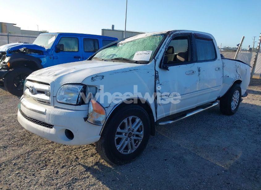 Photo 2 of 2006 Toyota Tundra SR5 V8 (VIN 5TBET34116S535693)