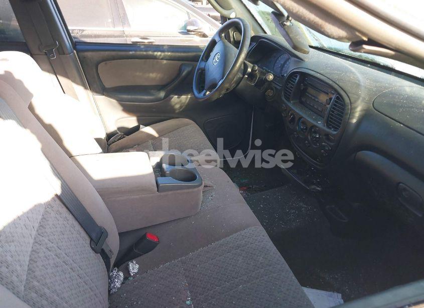 Photo 5 of 2006 Toyota Tundra SR5 V8 (VIN 5TBET34116S535693)