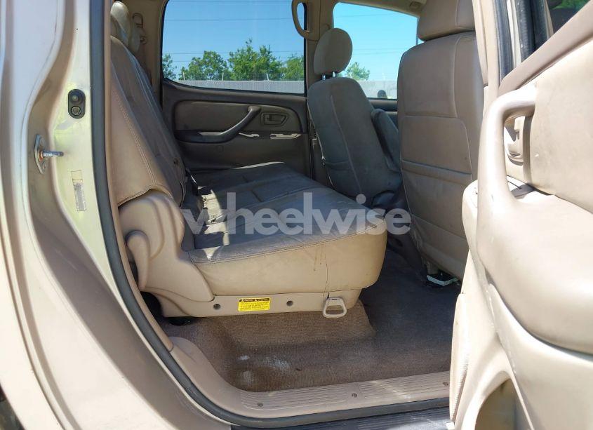 Photo 8 of 2004 Toyota Tundra SR5 V8 (VIN 5TBET34124S437317)