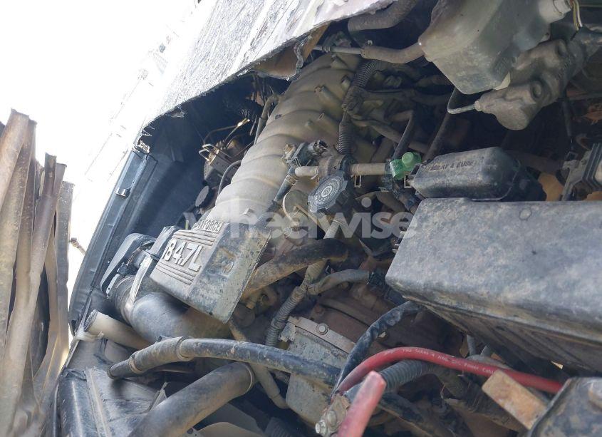 Photo 10 of 2004 Toyota Tundra SR5 V8 (VIN 5TBET34124S452965)