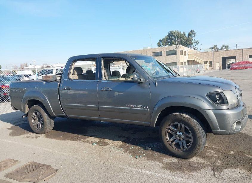 Photo 13 of 2005 Toyota Tundra SR5 V8 (VIN 5TBET34125S480427)