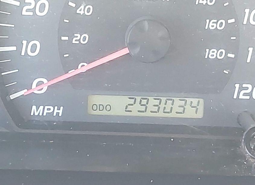 Photo 15 of 2005 Toyota Tundra SR5 V8 (VIN 5TBET34125S480427)