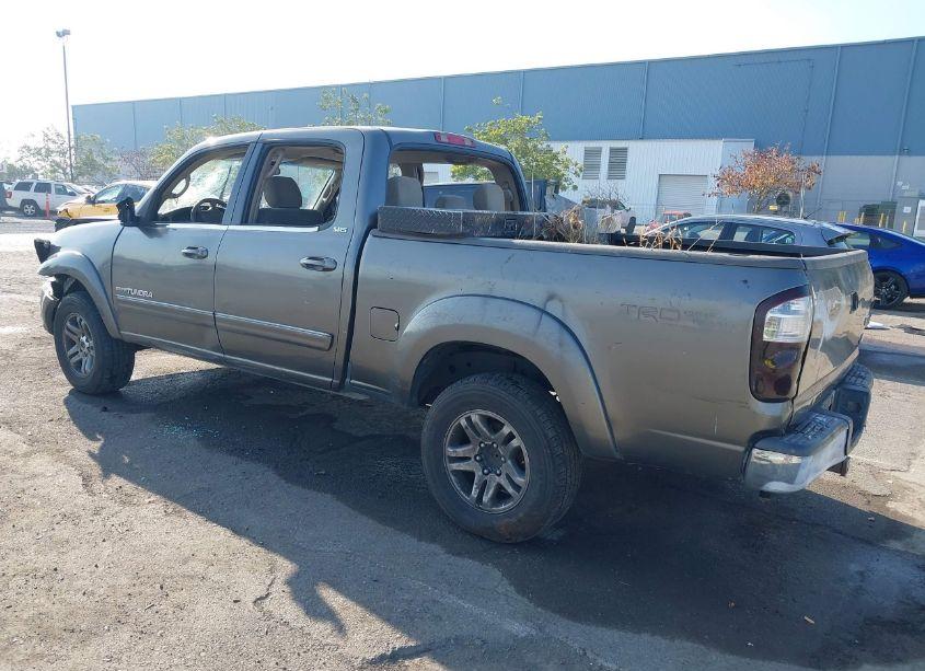 Photo 3 of 2005 Toyota Tundra SR5 V8 (VIN 5TBET34125S480427)