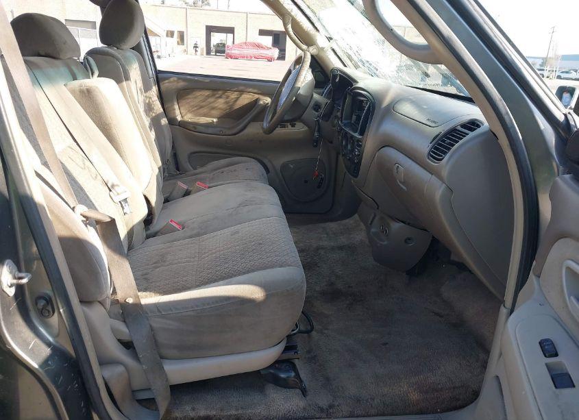 Photo 5 of 2005 Toyota Tundra SR5 V8 (VIN 5TBET34125S480427)