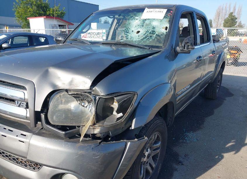 Photo 6 of 2005 Toyota Tundra SR5 V8 (VIN 5TBET34125S480427)