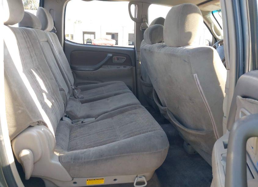 Photo 8 of 2005 Toyota Tundra SR5 V8 (VIN 5TBET34125S480427)