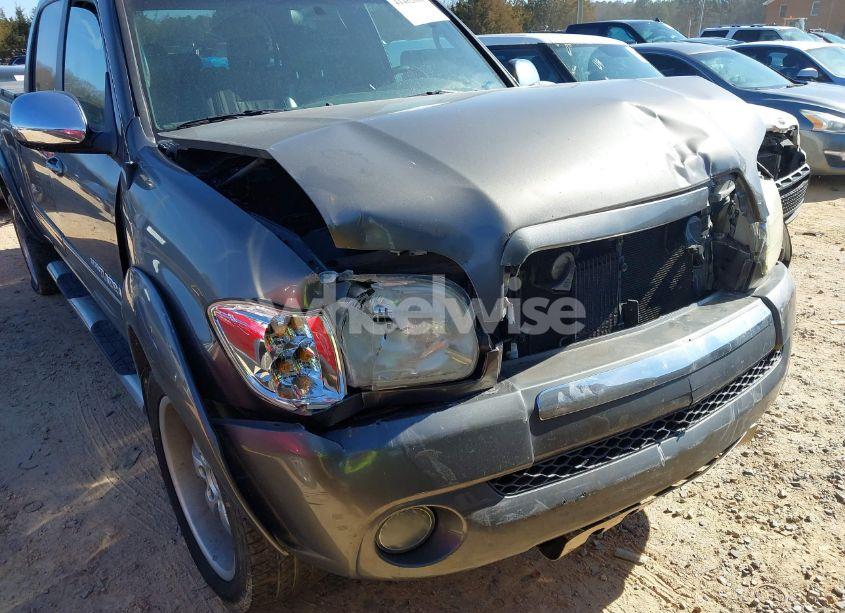 Photo 6 of 2006 Toyota Tundra SR5 V8 (VIN 5TBET34126S554401)