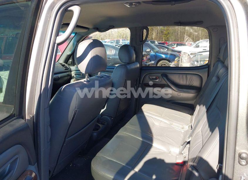 Photo 8 of 2006 Toyota Tundra SR5 V8 (VIN 5TBET34126S554401)