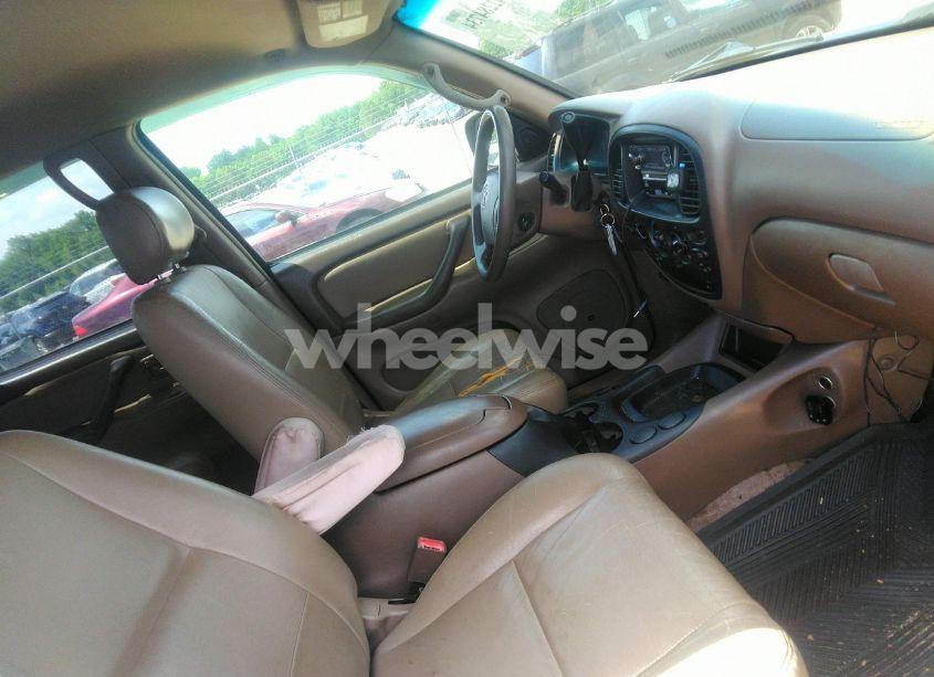 Photo 5 of 2004 Toyota Tundra SR5 V8 (VIN 5TBET34134S434183)