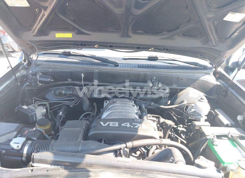 Photo 10 of 2004 Toyota Tundra SR5 V8 (VIN 5TBET34134S437729)