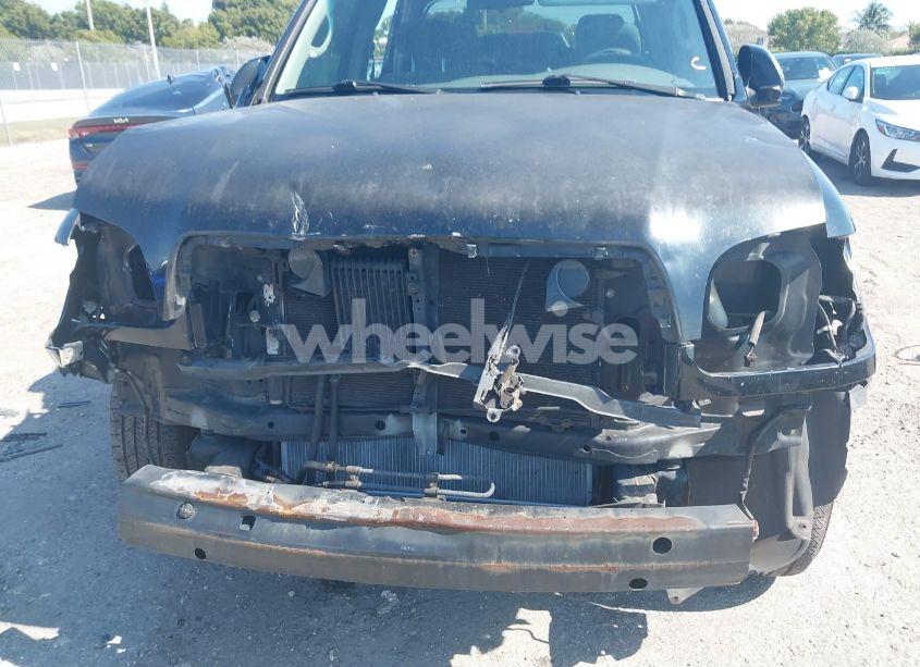Photo 15 of 2004 Toyota Tundra SR5 V8 (VIN 5TBET34134S437729)