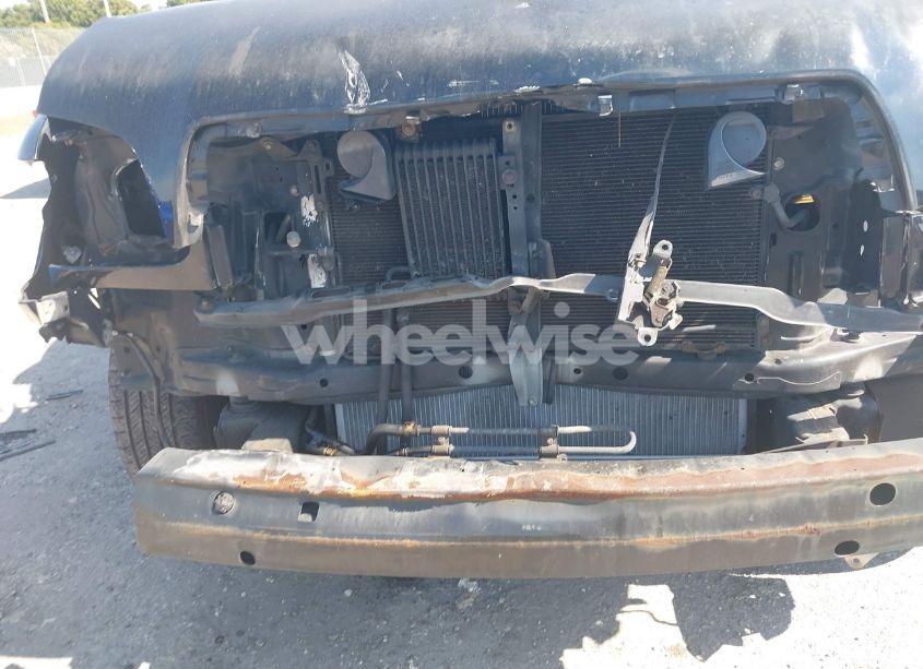 Photo 17 of 2004 Toyota Tundra SR5 V8 (VIN 5TBET34134S437729)
