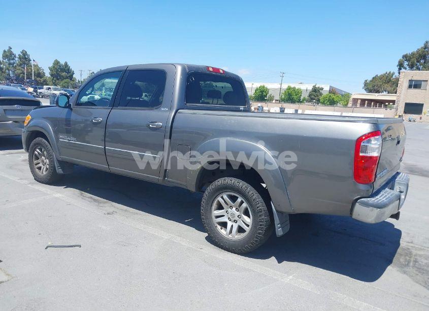 Photo 3 of 2004 Toyota Tundra SR5 V8 (VIN 5TBET34134S461691)