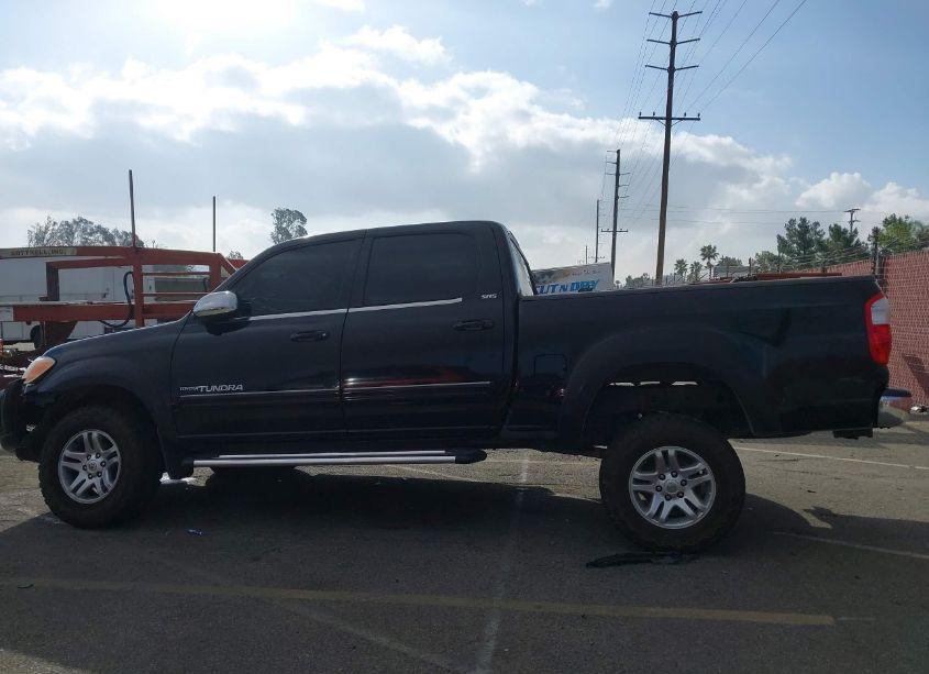 Photo 15 of 2005 Toyota Tundra SR5 V8 (VIN 5TBET34135S482297)