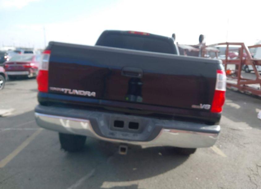 Photo 17 of 2005 Toyota Tundra SR5 V8 (VIN 5TBET34135S482297)