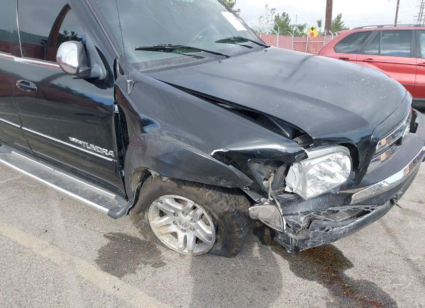 Photo 18 of 2005 Toyota Tundra SR5 V8 (VIN 5TBET34135S482297)