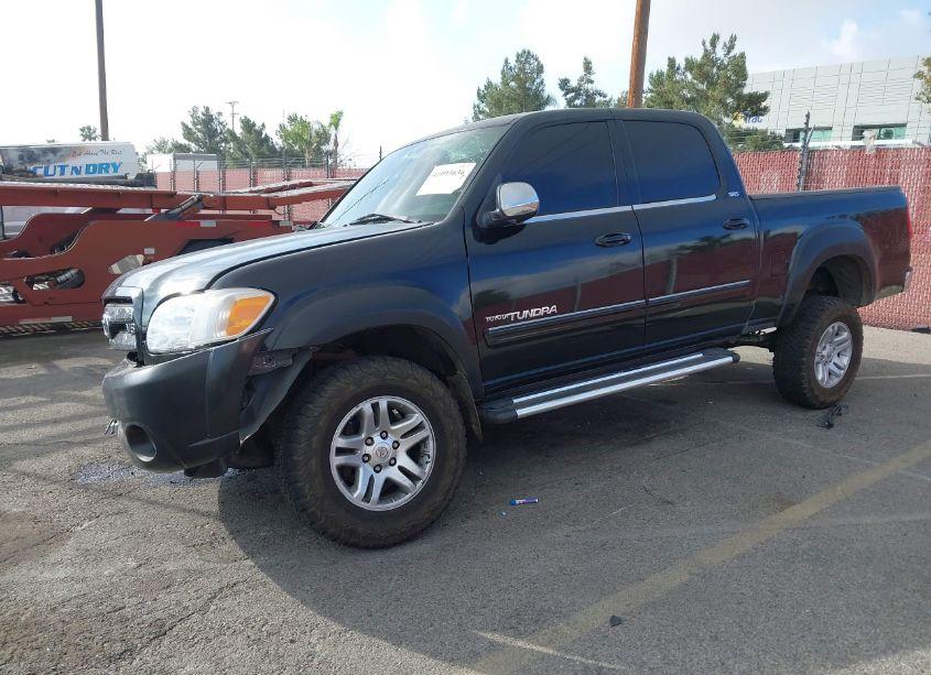 Photo 2 of 2005 Toyota Tundra SR5 V8 (VIN 5TBET34135S482297)