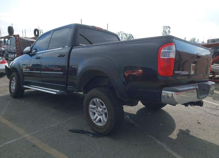 Photo 3 of 2005 Toyota Tundra SR5 V8 (VIN 5TBET34135S482297)