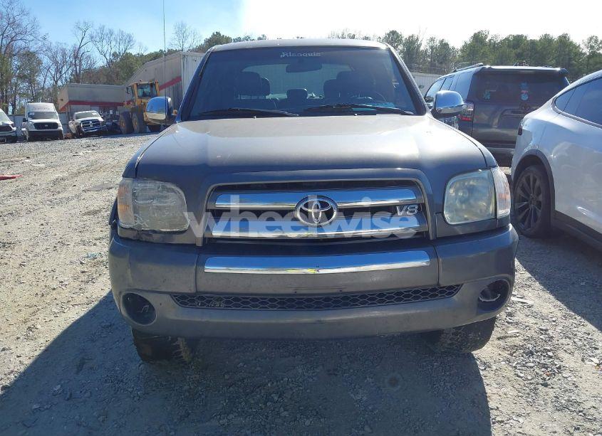 Photo 12 of 2005 Toyota Tundra SR5 V8 (VIN 5TBET34135S495552)
