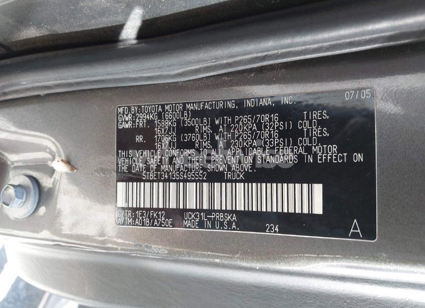 Photo 9 of 2005 Toyota Tundra SR5 V8 (VIN 5TBET34135S495552)