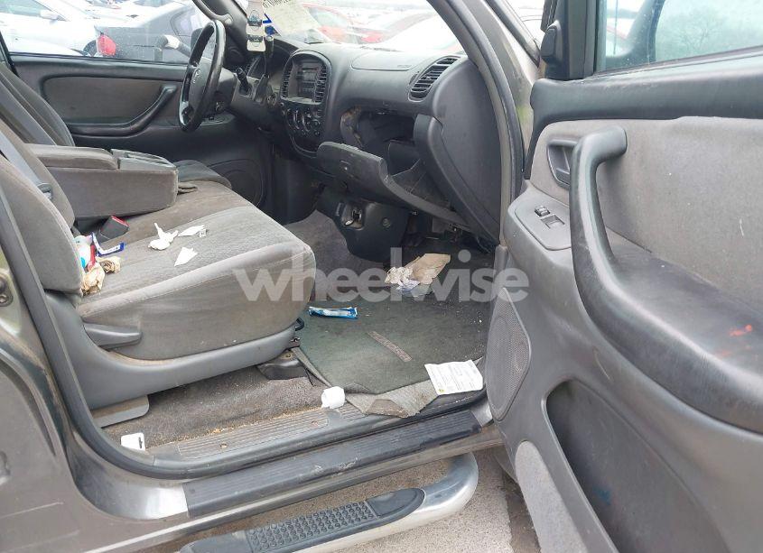 Photo 5 of 2006 Toyota Tundra SR5 V8 (VIN 5TBET34136S535968)