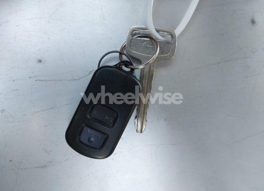 Photo 11 of 2006 Toyota Tundra SR5 V8 (VIN 5TBET34136S537381)