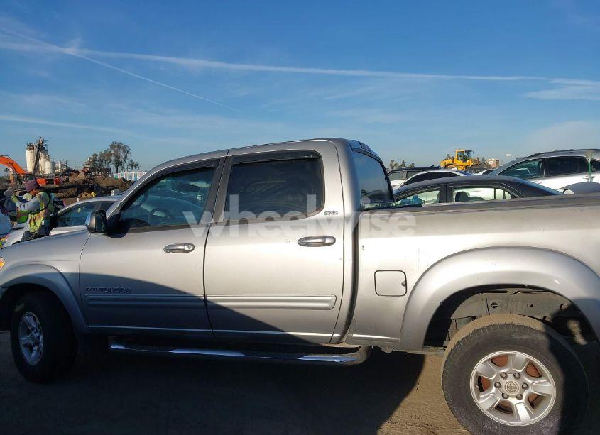 Photo 14 of 2006 Toyota Tundra SR5 V8 (VIN 5TBET34136S537381)
